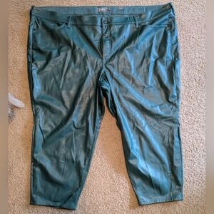 Torrid Sz 30 - 6X - Short Green Perfect Skinny Faux Leather High-rise Pants NWT